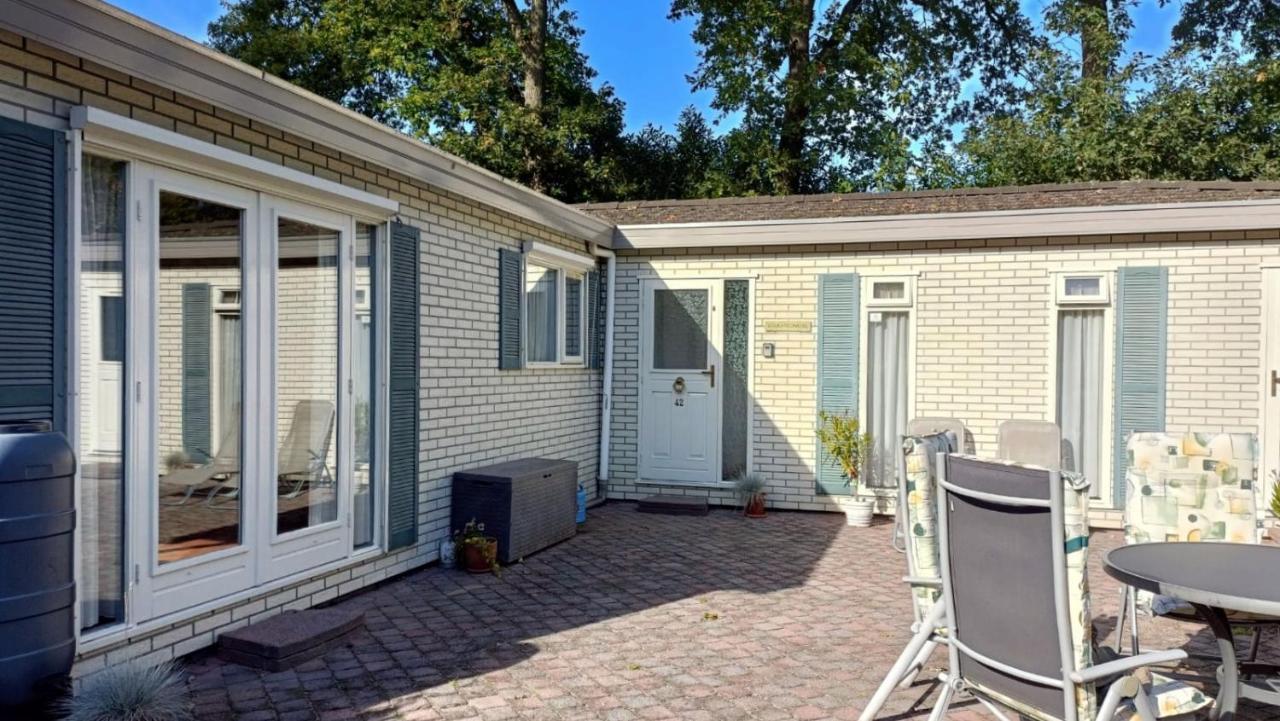 Chalet 42 'Vuursteenberg' Bospark Ijsselheide Zwolle Hattemerbroek Extérieur photo
